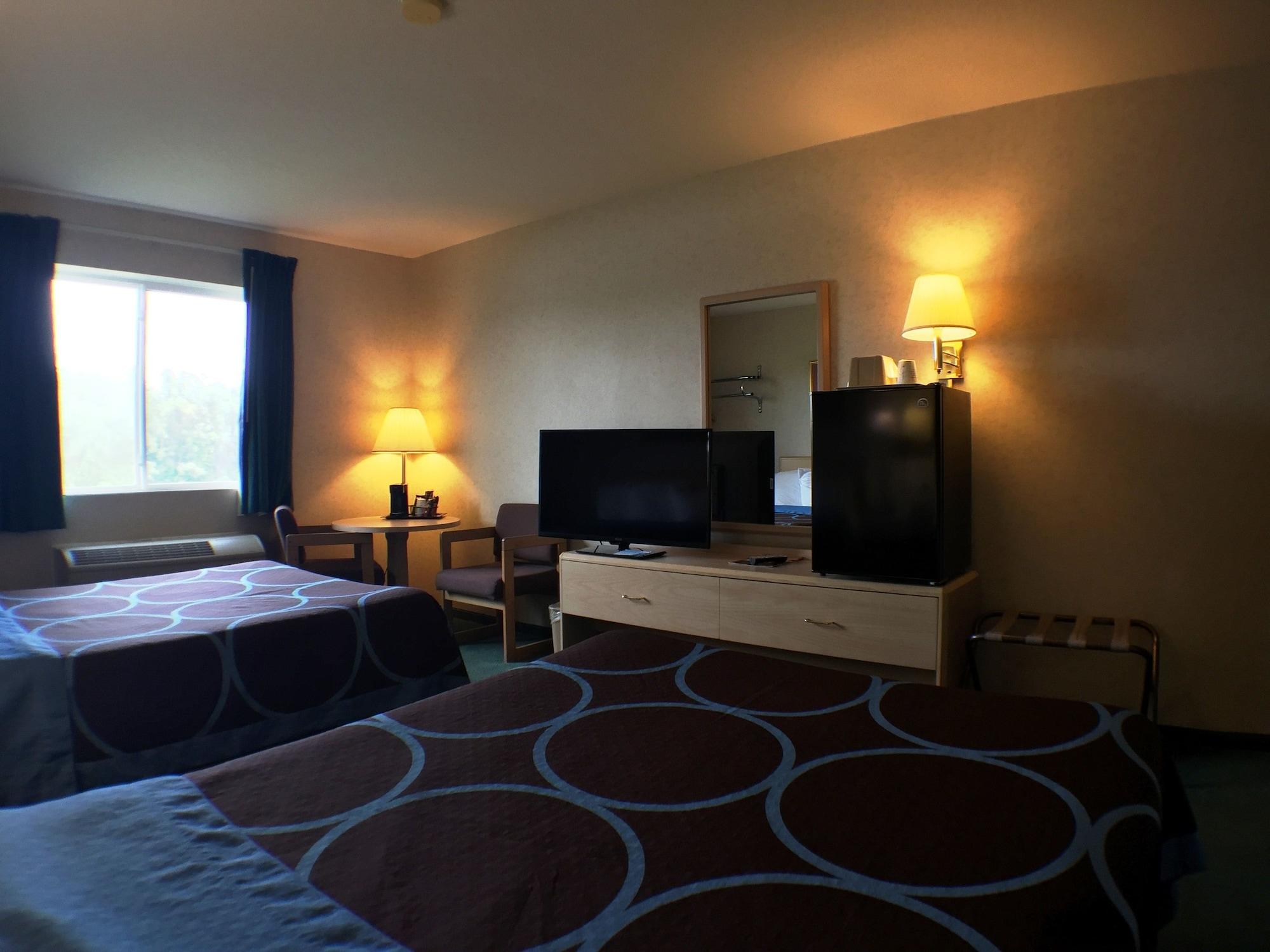 Super 8 By Wyndham Canandaigua Exteriér fotografie