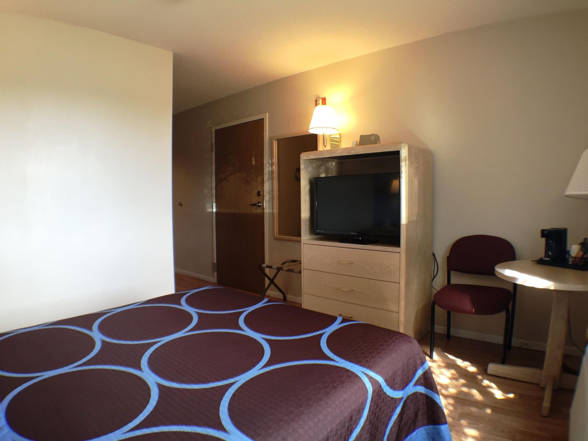 Super 8 By Wyndham Canandaigua Exteriér fotografie