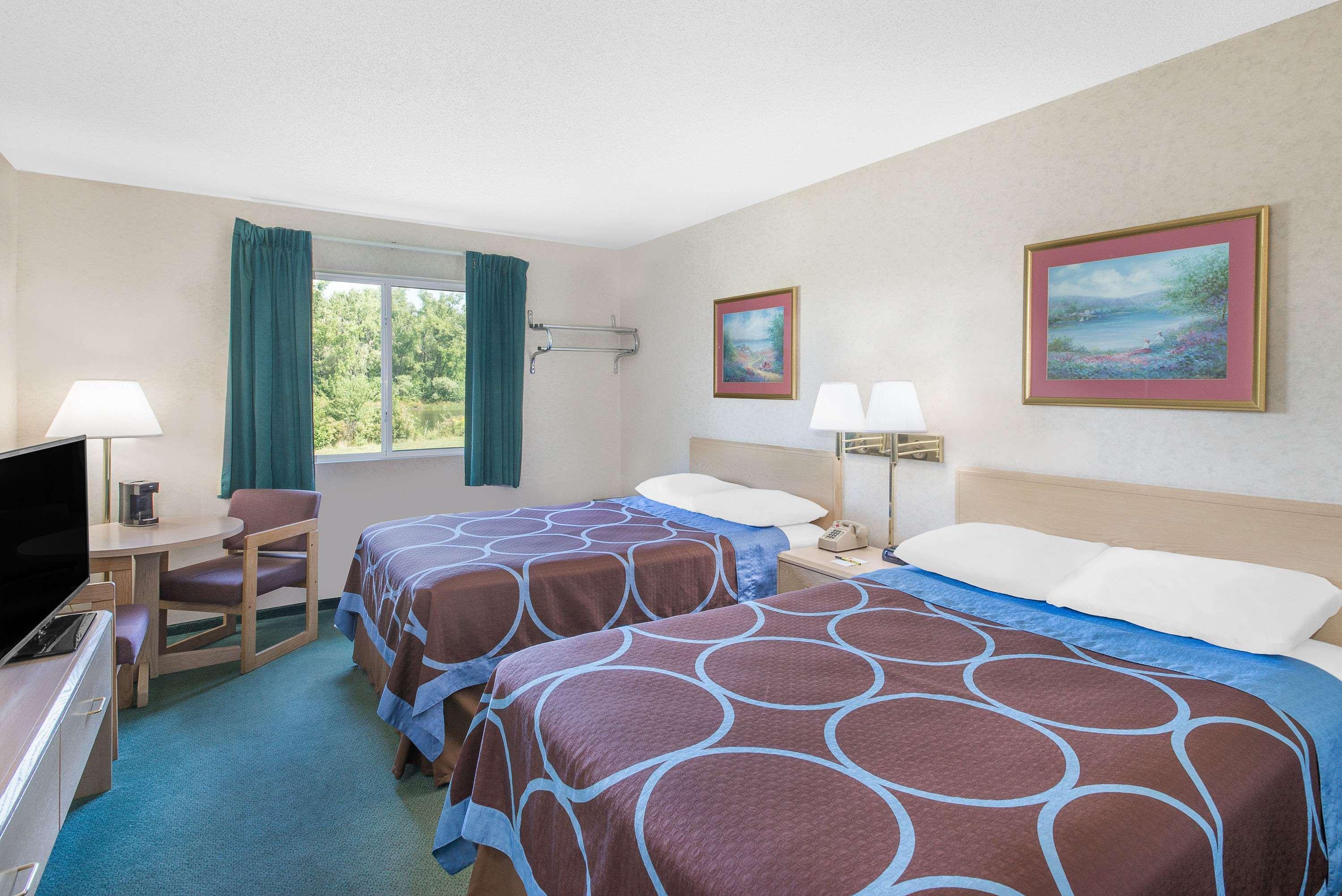 Super 8 By Wyndham Canandaigua Exteriér fotografie