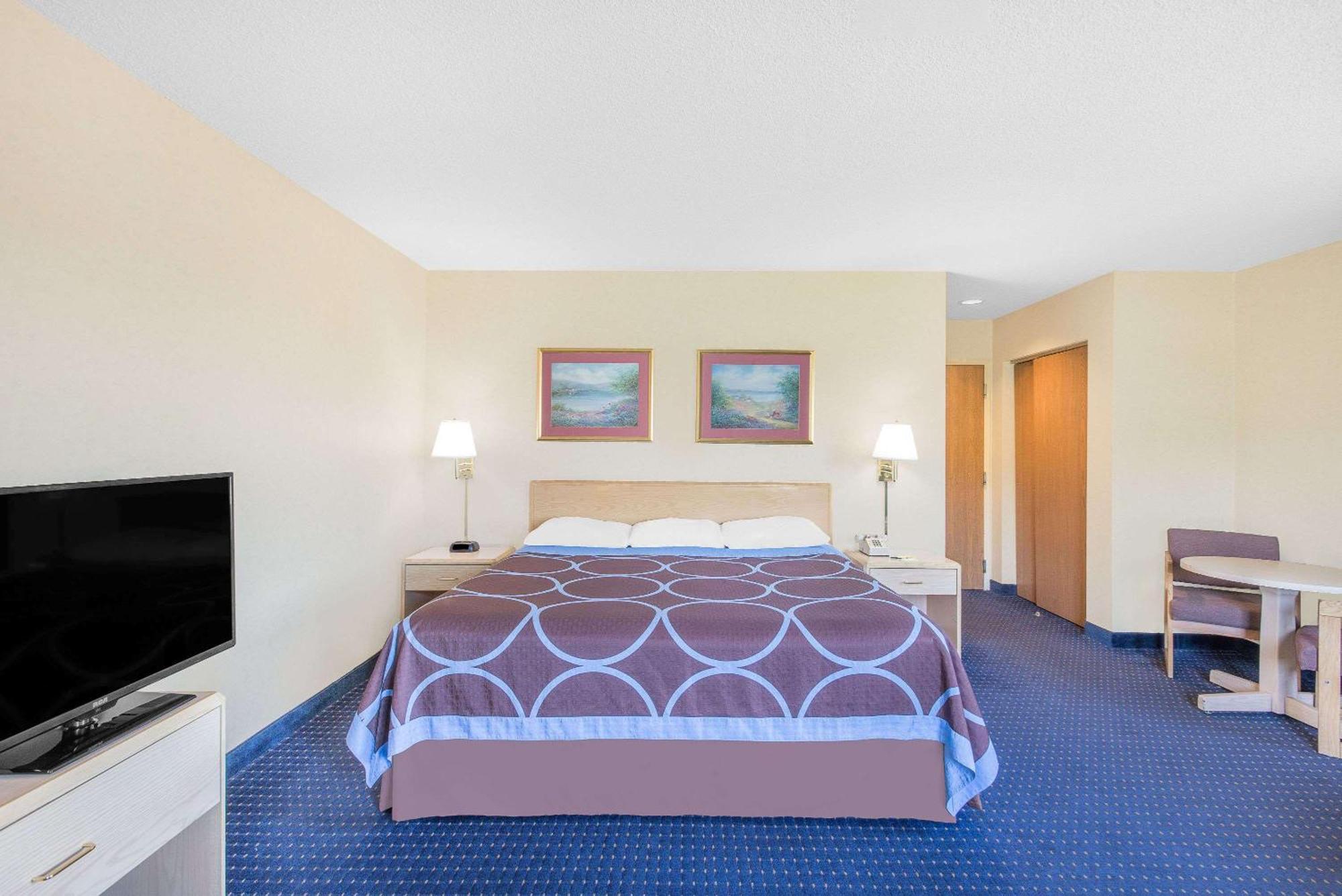 Super 8 By Wyndham Canandaigua Exteriér fotografie